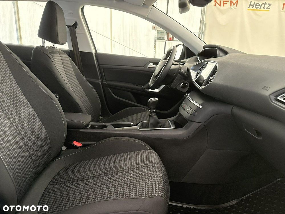 Peugeot 308 - 23