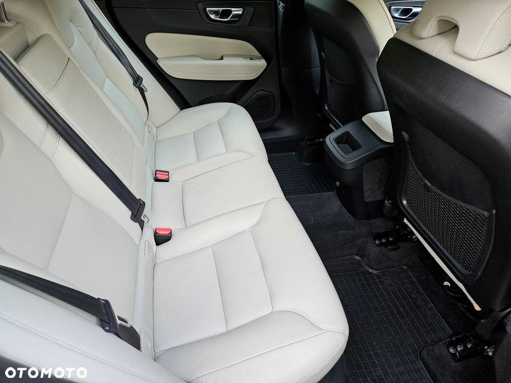 Volvo XC 60 T5 Geartronic Momentum Pro - 18