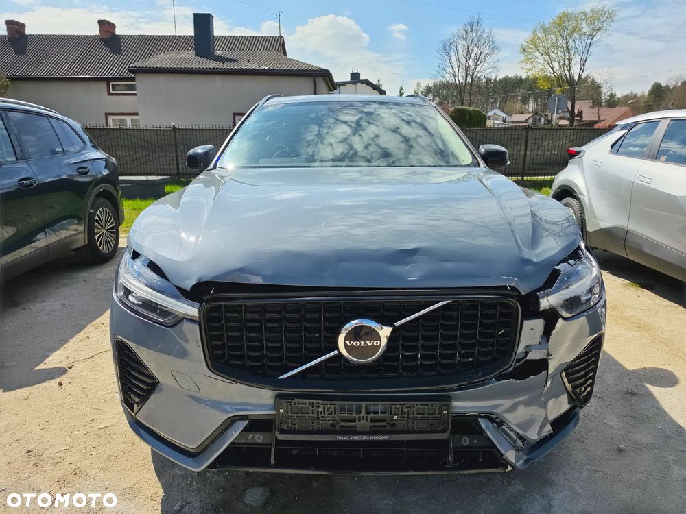 Volvo XC 60 B4 D AWD Plus Dark - 10