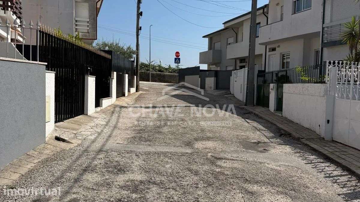 PS - Exclusiva Moradia T4 com Sótão Independente em Vila Nova de Gaia - Grande imagem: 5/18