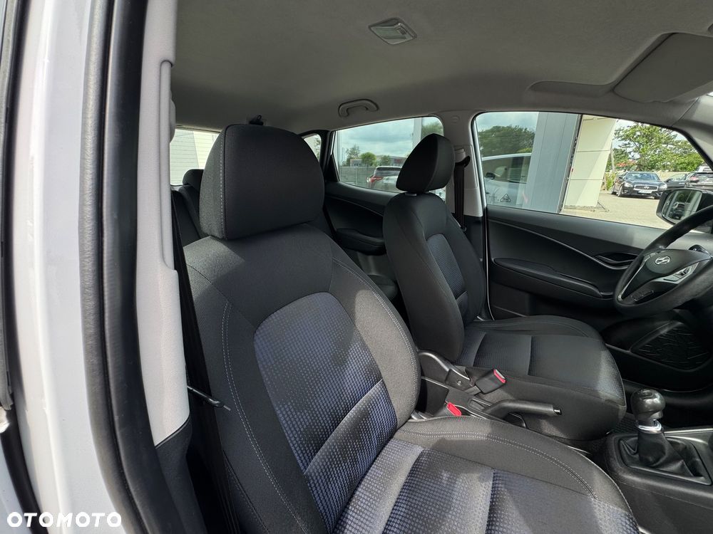 Hyundai ix20 1.4 blue Comfort - 18
