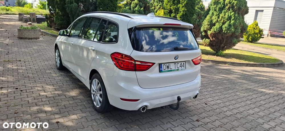 BMW Seria 2 218d xDrive Sport Line sport - 2