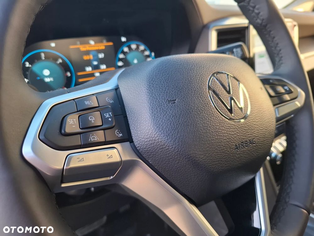 Volkswagen Amarok - 14