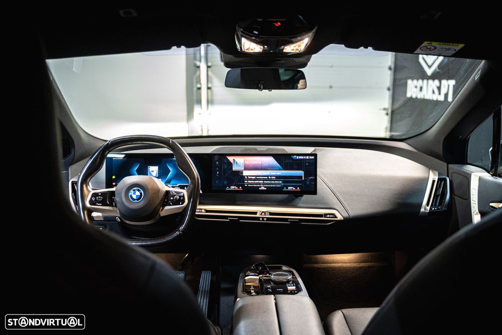 BMW iX xDrive 40 Pack Desportivo - 18