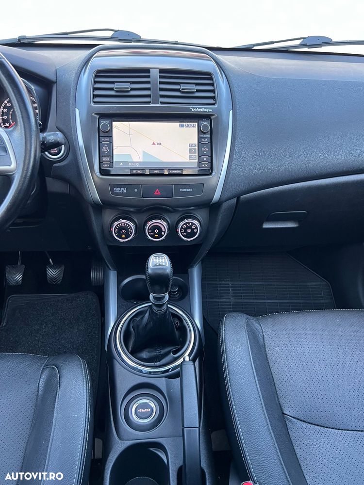 Mitsubishi ASX - 5