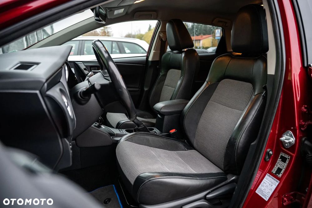 Toyota Auris Hybrid 135 Premium - 15