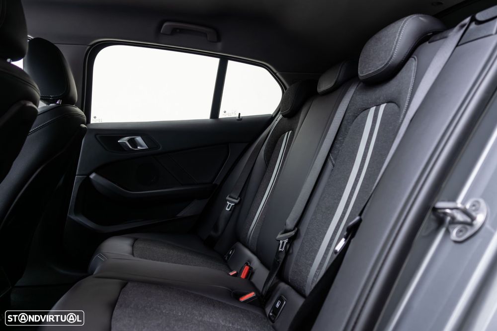 BMW 118 d Line Sport - 29