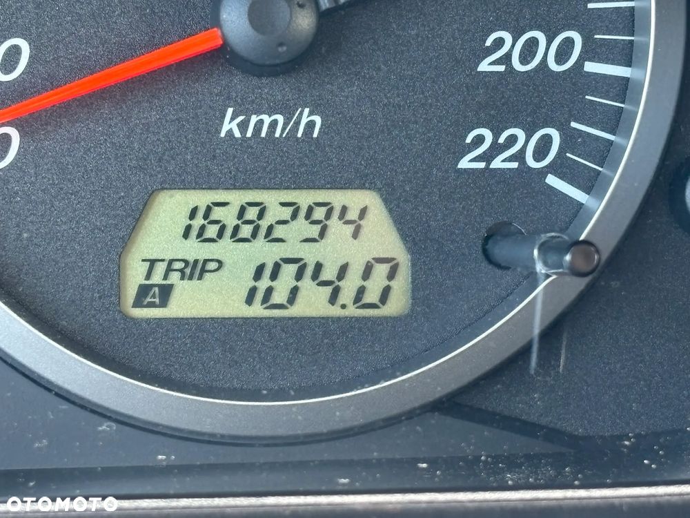 Mazda 2 - 10