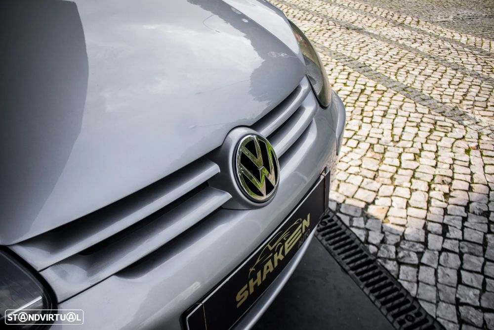 VW Golf 1.6 FSi Confortline - 9