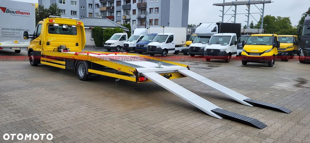 Iveco Daily 70C18H A8 Laweta z zapadniami - 7