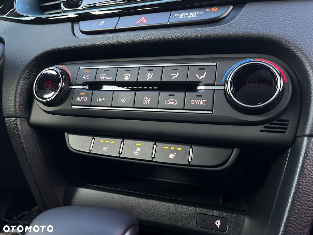 Kia XCeed 1.6 T-GDI Tribute DCT - 24