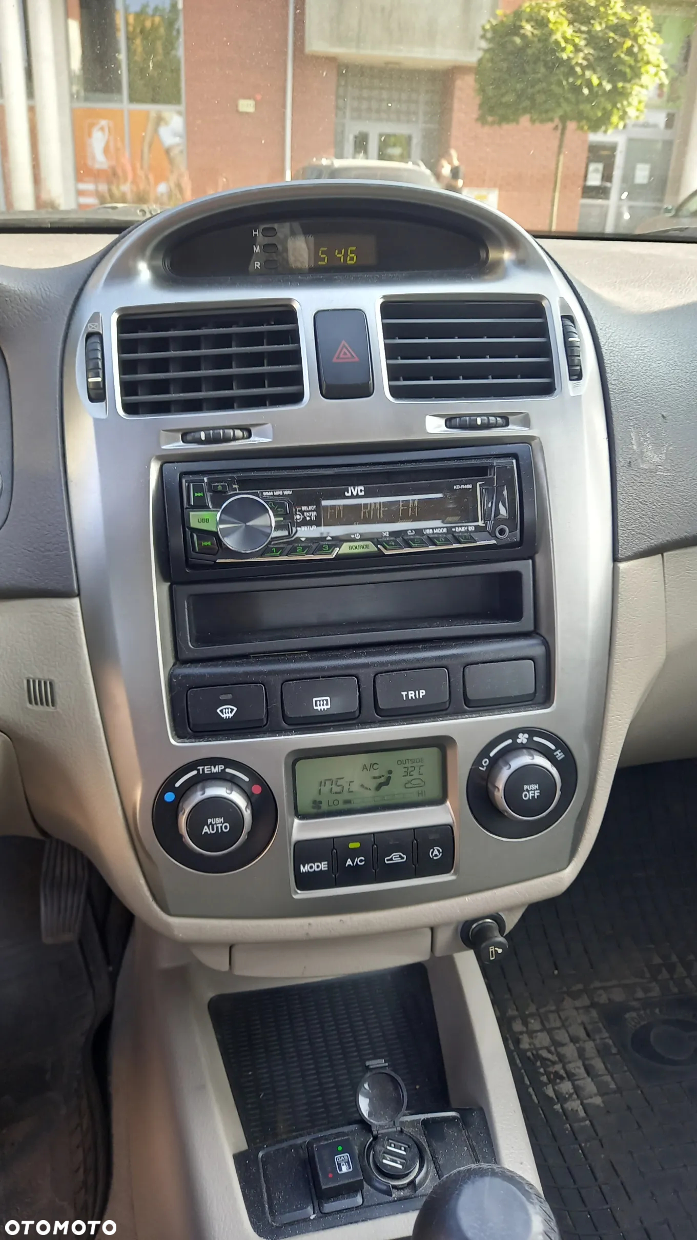Kia Cerato 1.6 EX / Optimum - 11