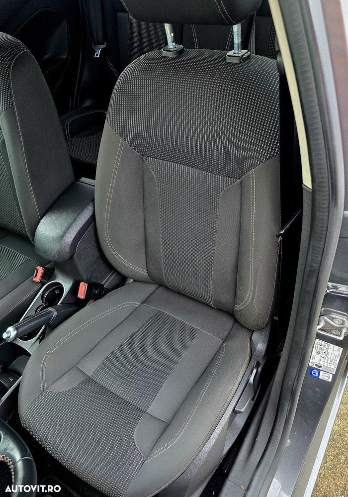 Ford Fiesta 1.5 TDCi Titanium - 19