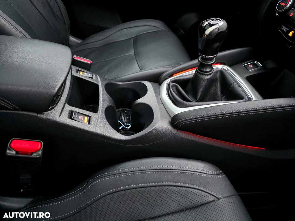 Nissan Qashqai 1.6 DCI TEKNA - 14