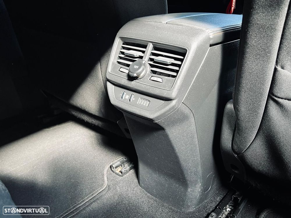 Peugeot 5008 1.5 BlueHDi Allure EAT8 - 40