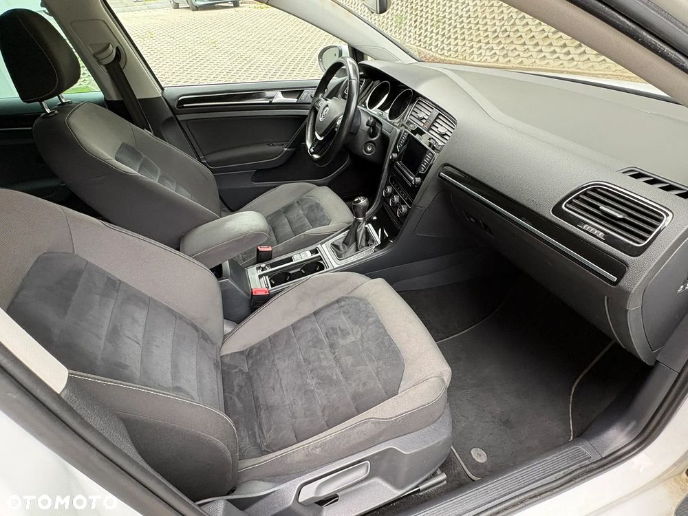 Volkswagen Golf 1.6 TDI Highline - 7
