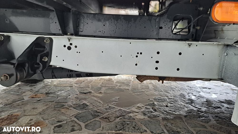 Ford TRANSIT D-CAB TREND L4 6+1 LOCURI RWD - 16