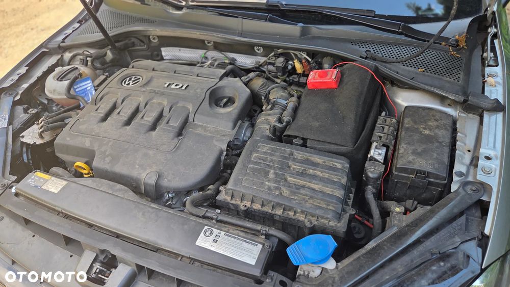 Volkswagen Golf 2.0 BlueTDI Comfortline - 6