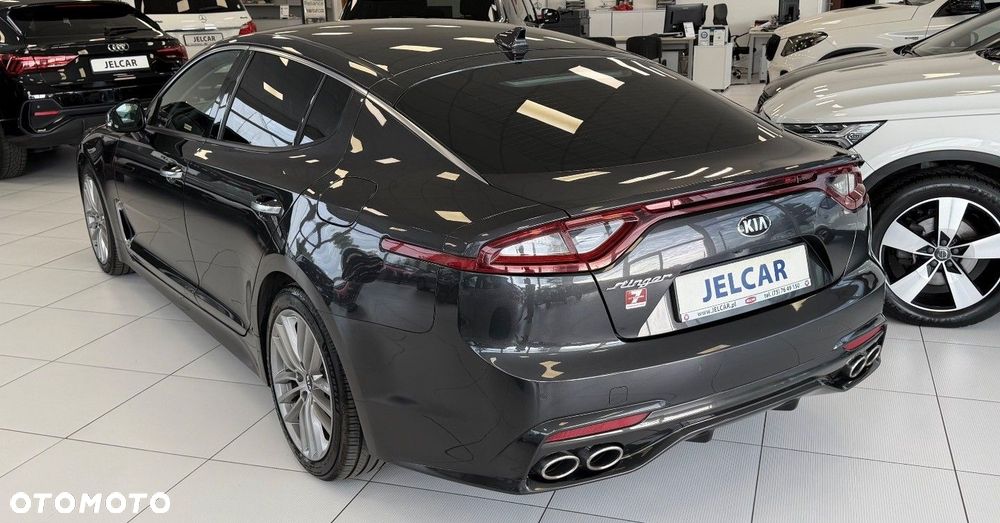 Kia Stinger 2.0 T-GDI GT Line - 22