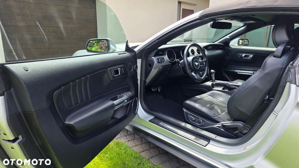 Ford Mustang 5.0 V8 GT - 9