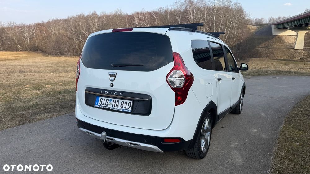 Dacia Lodgy 1.3 TCe Stepway S&S - 26