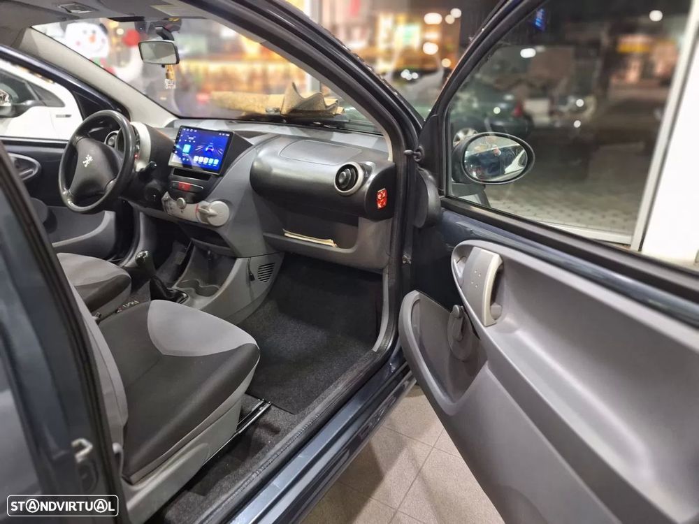 Peugeot 107 1.0 Trendy - 8