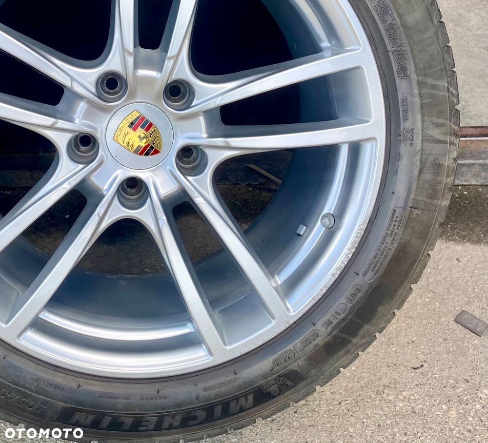 Felgi 20" Porsche (OE) 9Y0, opony Michelin Pilot Alpin 5 SUV - Kompletne koła zimowe od Porsche Cayenne III 9YA/9YB '18 - 11