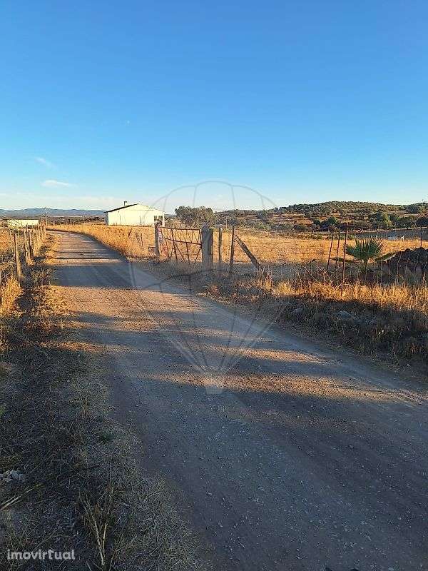 Terreno  para venda - Grande imagem: 2/8