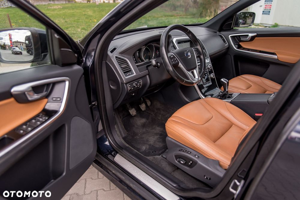 Volvo XC 60 - 32