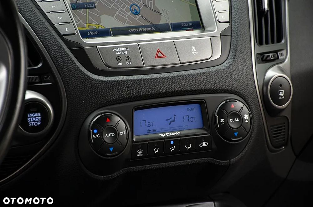 Hyundai ix35 2.0 CRDi 4WD Premium - 32