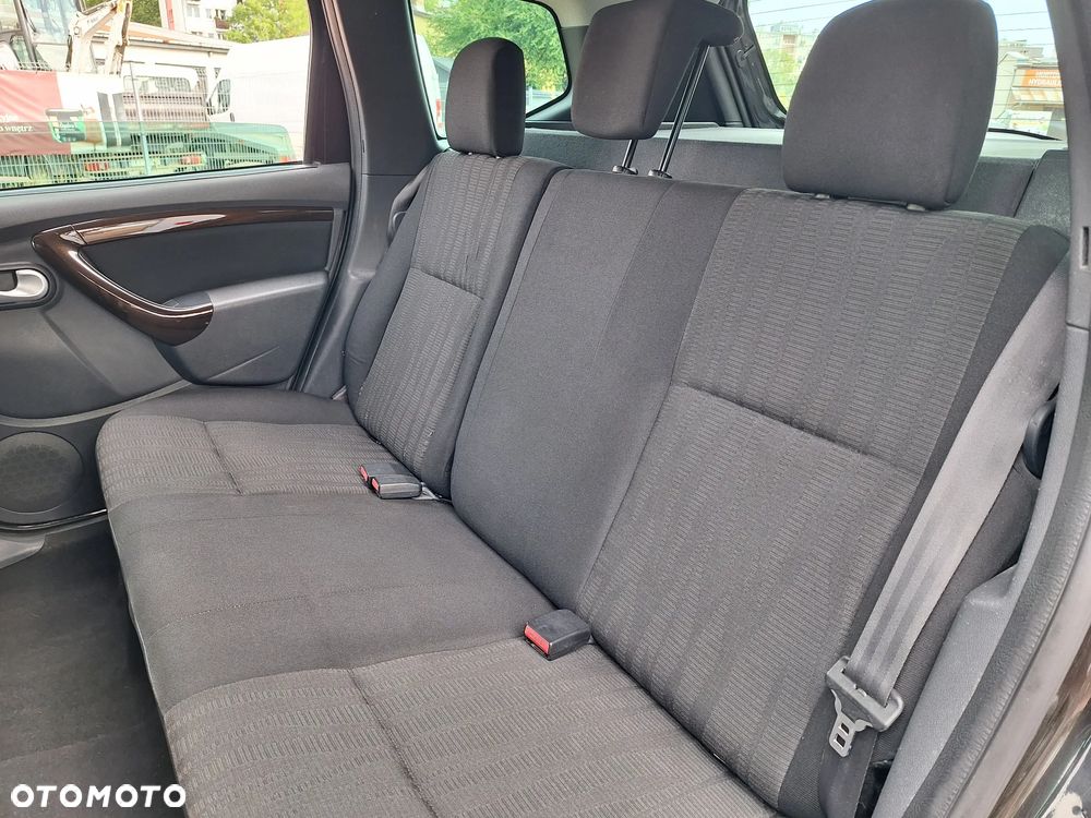 Dacia Duster 1.6 16V 105 4x4 Laureate - 21