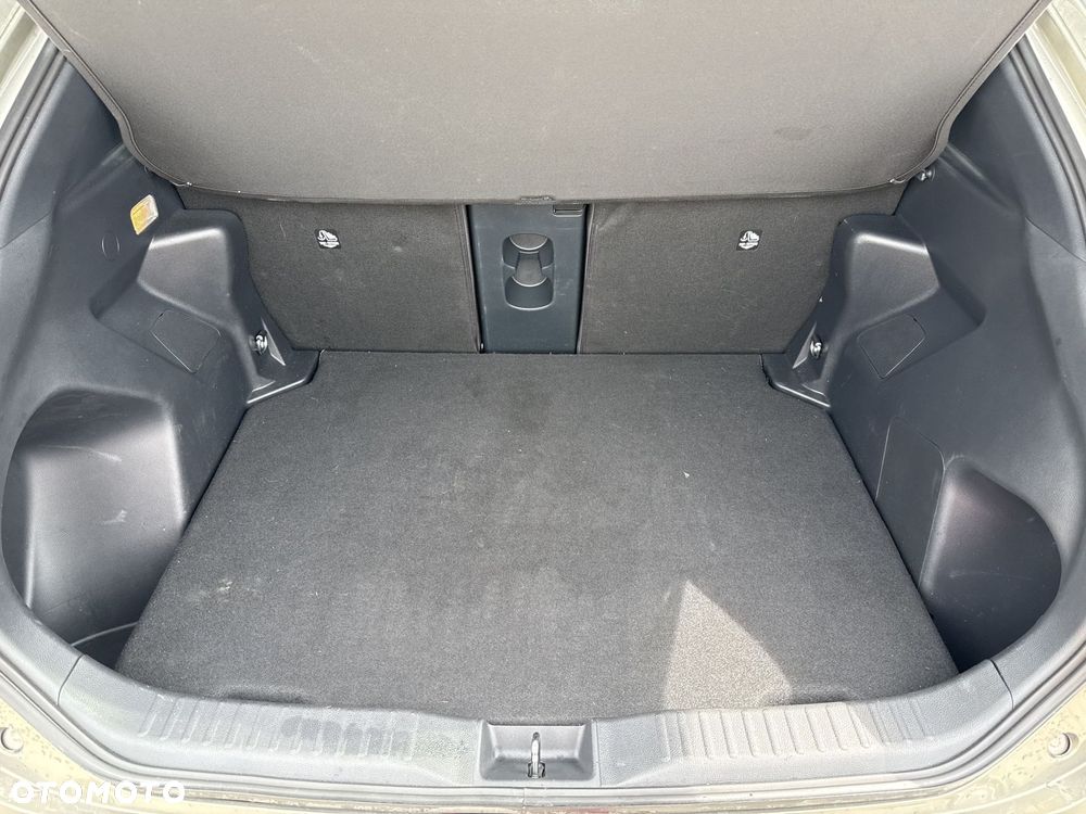 Toyota Yaris Cross Hybrid 1.5 Style AWD - 26