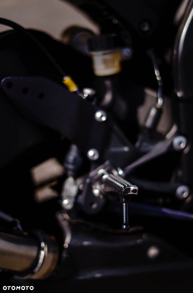 Kawasaki ZX - 24