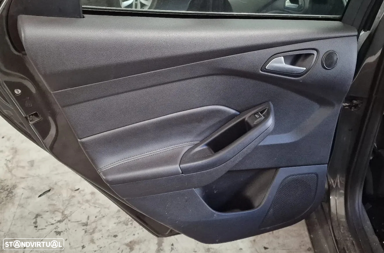 FORD FOCUS III TURNIER PARA PEÇAS - 13
