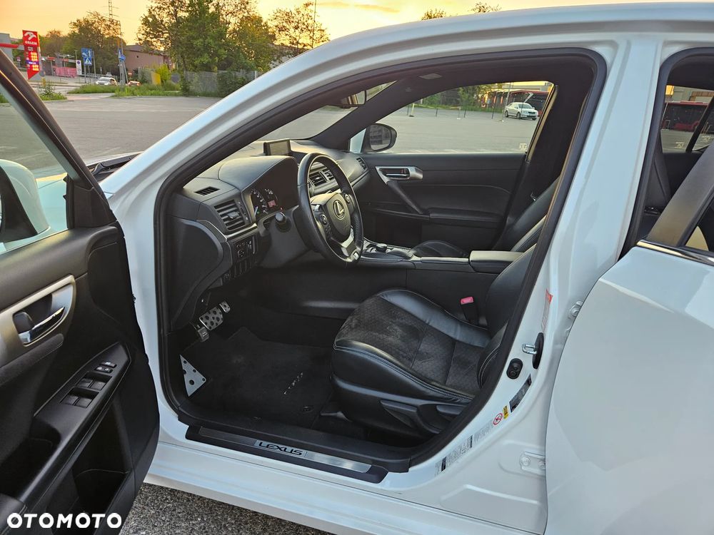 Lexus CT 200h F Sport EU6 - 7