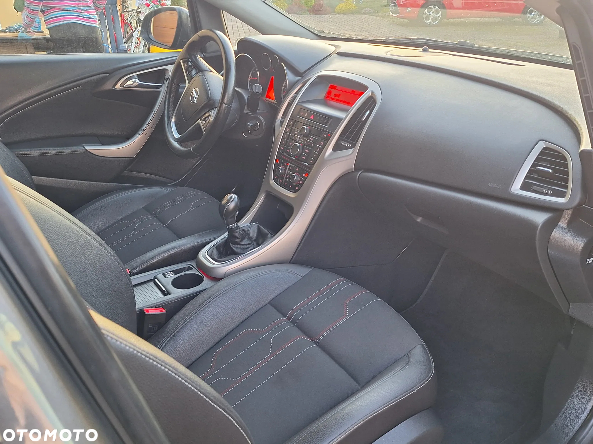 Opel Astra 1.4 Turbo Cosmo - 5