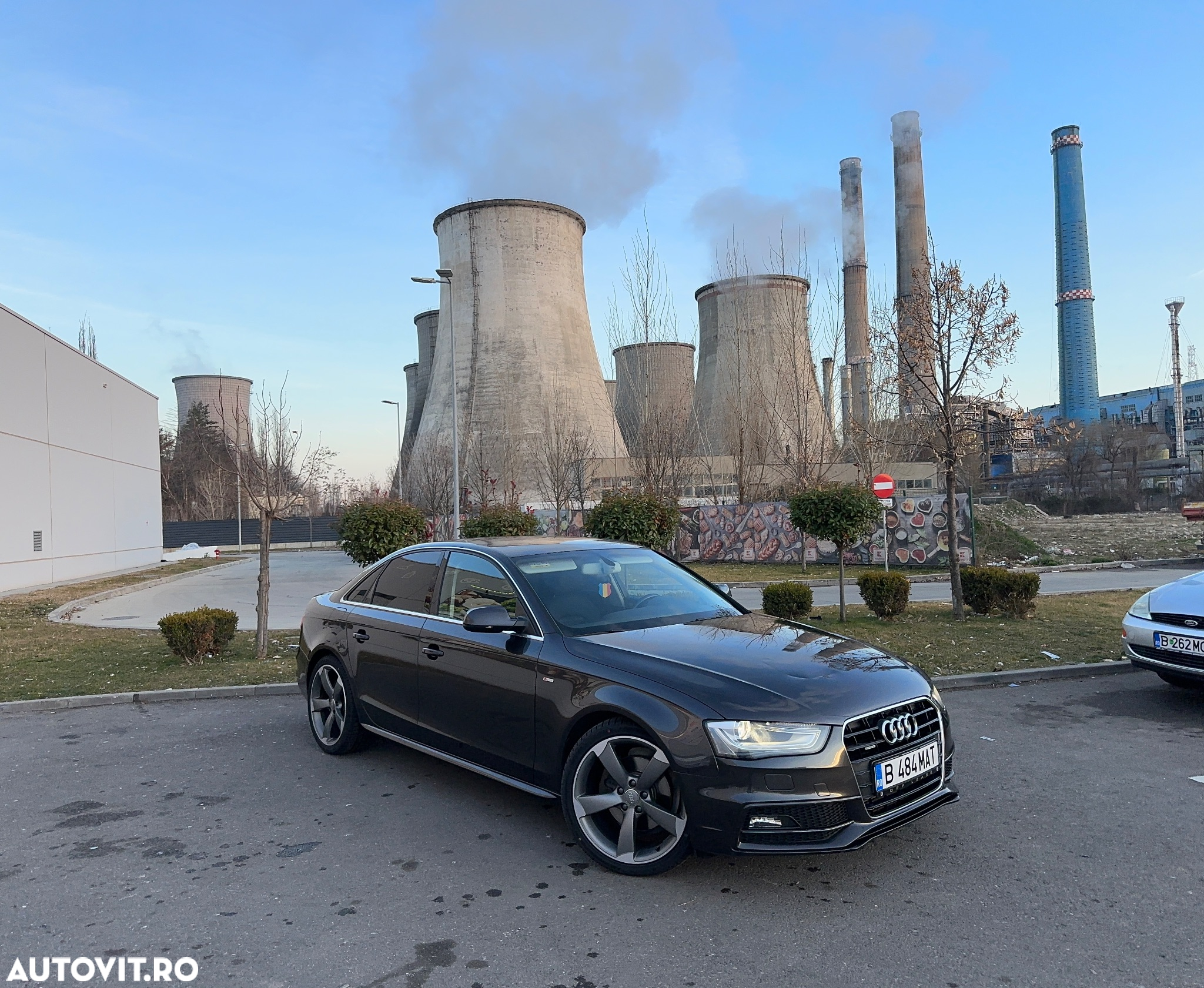 Audi A4 2.0 TDI DPF quattro S line Sportpaket - 13