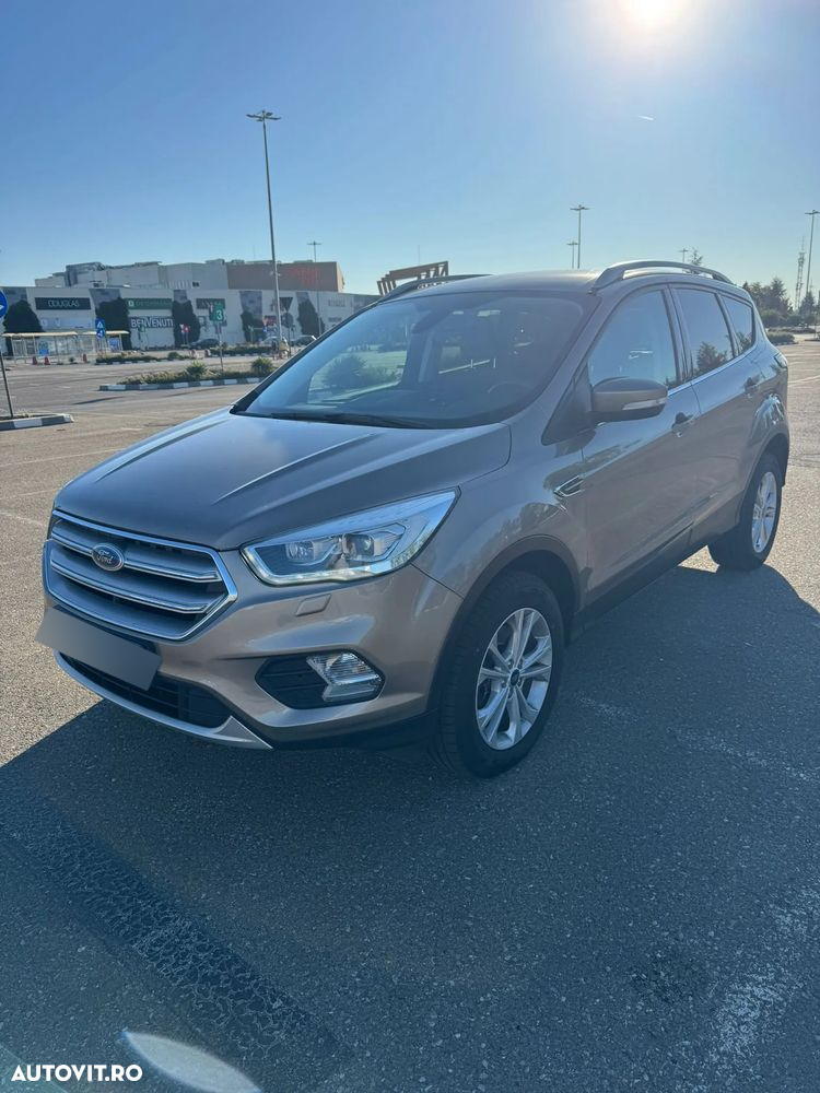 Ford Kuga 2.0 TDCi 4WD Powershift Titanium - 3
