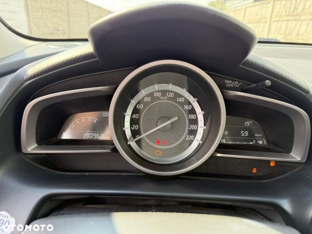 Mazda 2 SKYACTIV-G 90 Nakama - 8