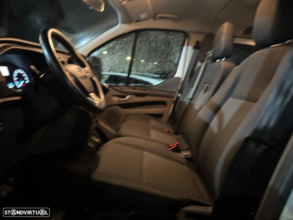 Ford Transit Custom - 28