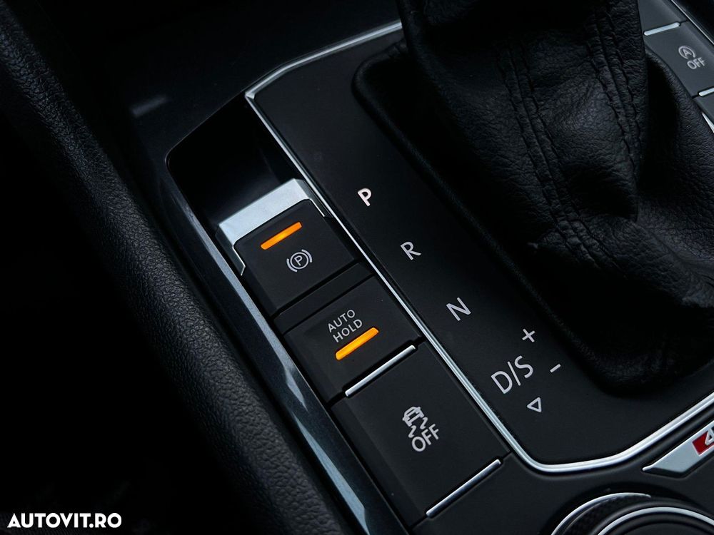 Volkswagen Tiguan - 16