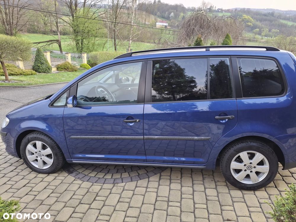 Volkswagen Touran 1.6 Basis - 8