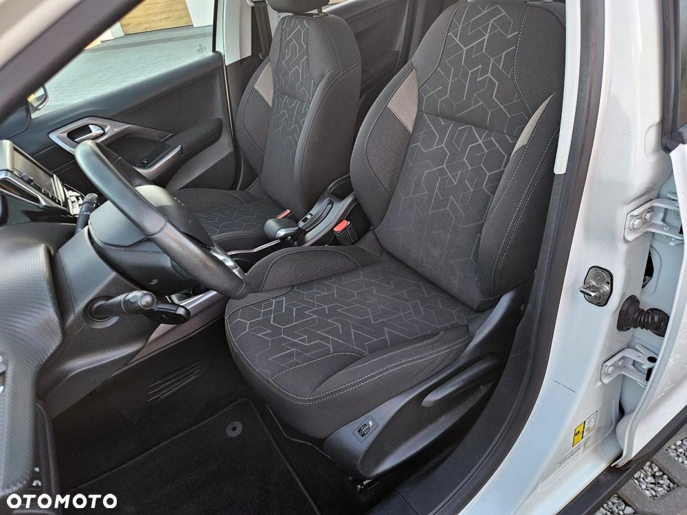 Peugeot 2008 1.2 Pure Tech Style - 8