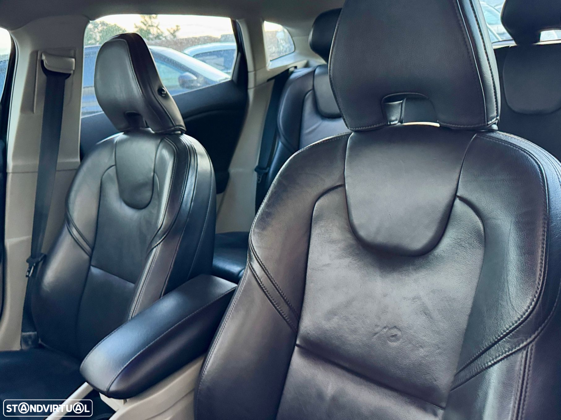 Volvo V40 1.6 D2 R-Design Momentum - 28