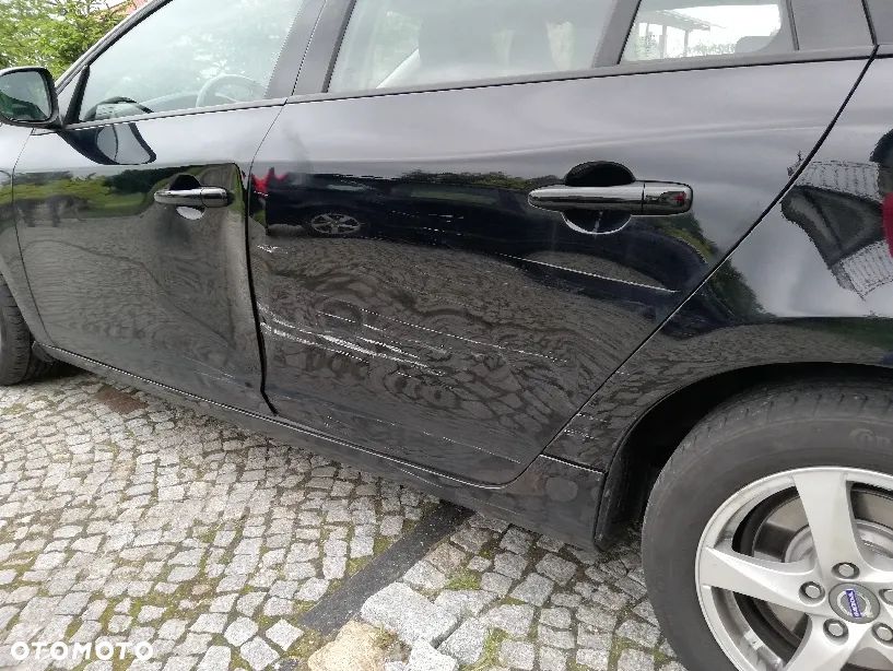 Volvo V60 D4 Kinetic - 17