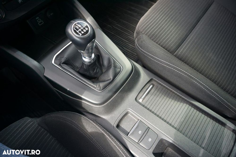 Ford Focus - 10