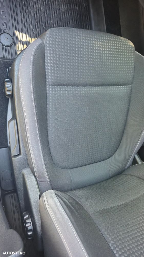 Ford Focus 1.5 EcoBlue Start-Stopp-System COOL&CONNECT - 10