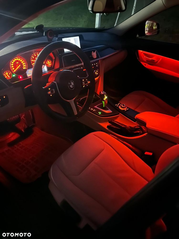 BMW Seria 3 318i - 7