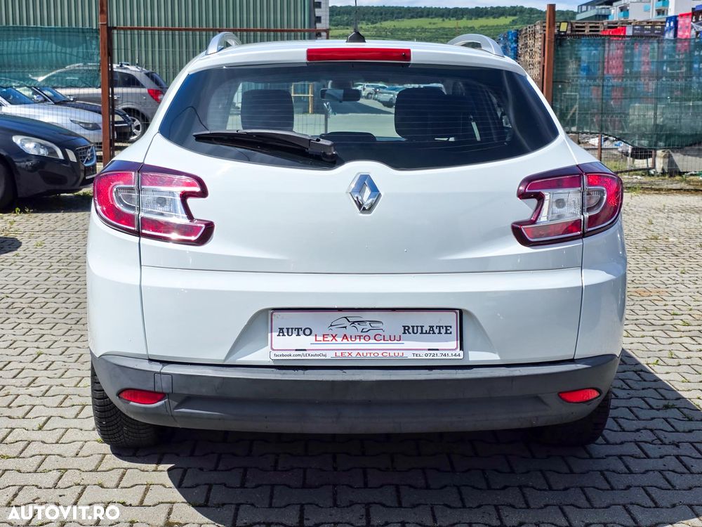 Renault Megane dCi 110 FAP Paris Business - 10