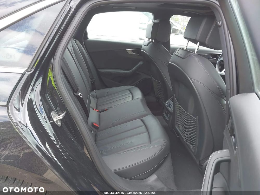 Audi A4 Limousine - 32